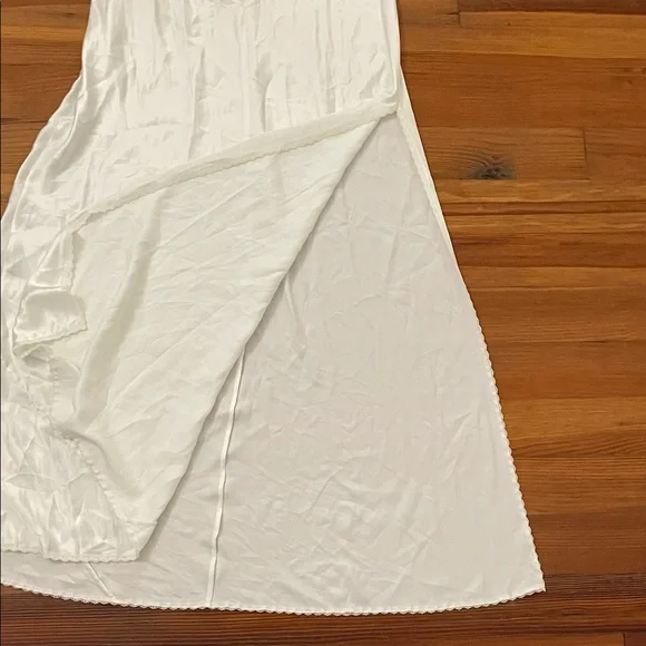 Victoria's Secret Satin Gown Robe Set Womens M/L Bride Lace Elegant - Picture 6 of 16